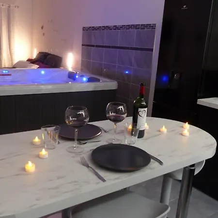 Nuit Romantique Avec Jacuzzi Privatif Proche Toulouse