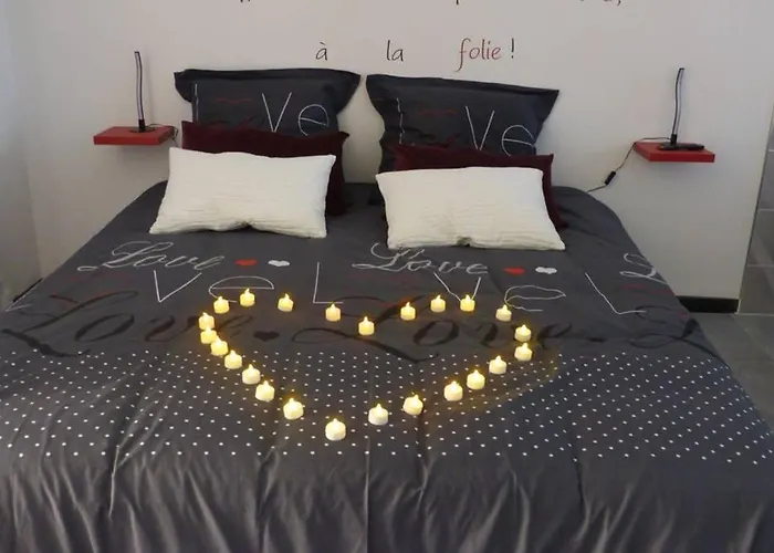 Nuit Romantique Avec Jacuzzi Privatif Proche Toulouse 公寓 *