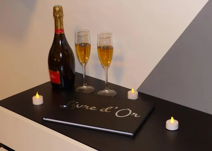 Nuit Romantique Avec Jacuzzi Privatif Proche Toulouse *